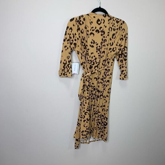 NEW LuLaRoe Michelle Wrap Dress Medium Rare Cheetah Print (J1) - Picture 5 of 7